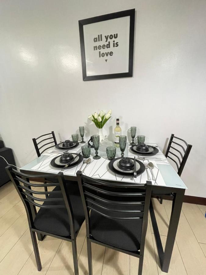 Two Palm Tree Villas Pasay Kültér fotó