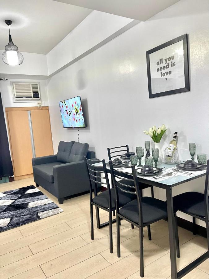 Two Palm Tree Villas Pasay Kültér fotó
