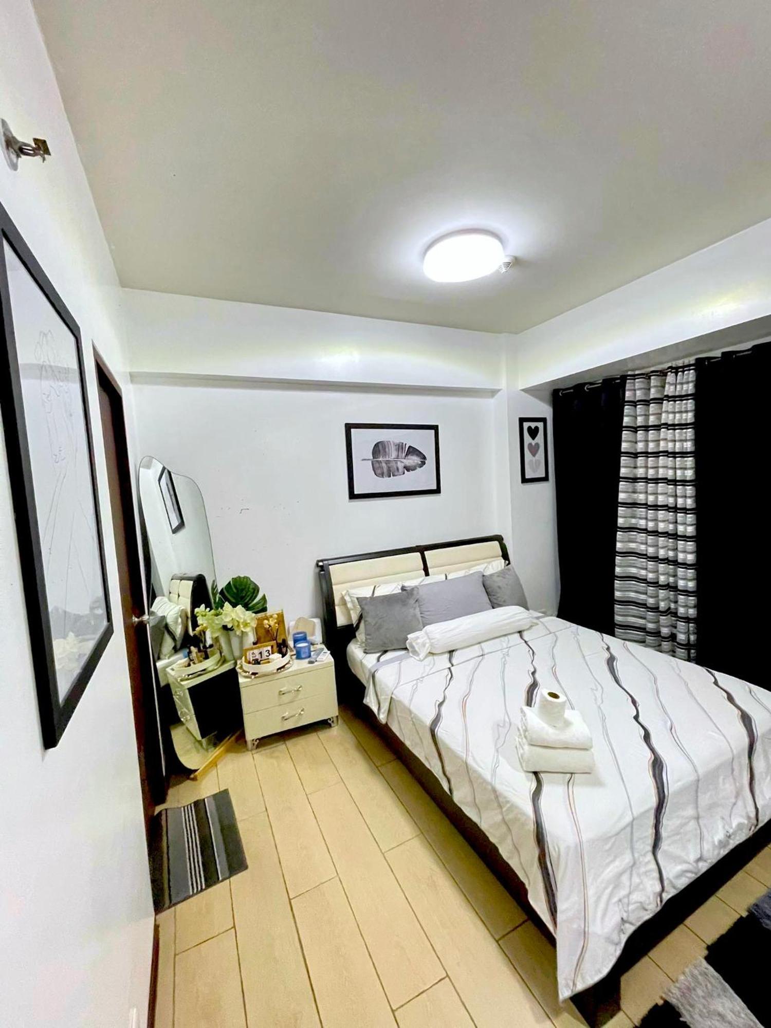 Two Palm Tree Villas Pasay Kültér fotó